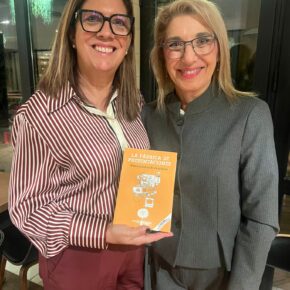 Lucía con Nieves 