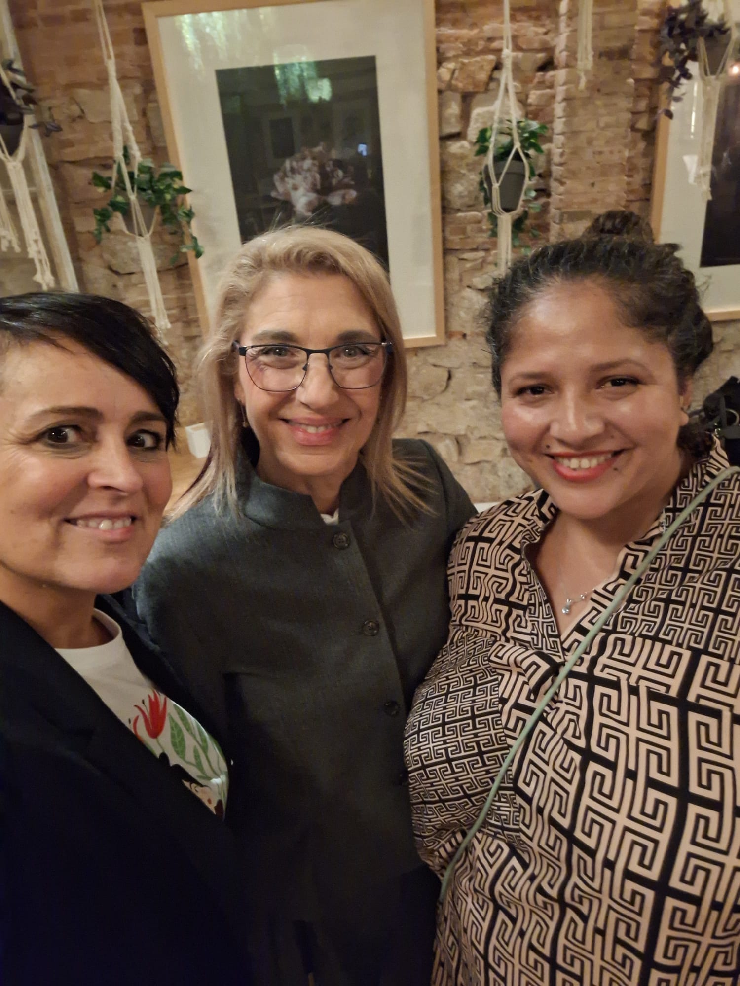 Núria, Lucía y Kenia